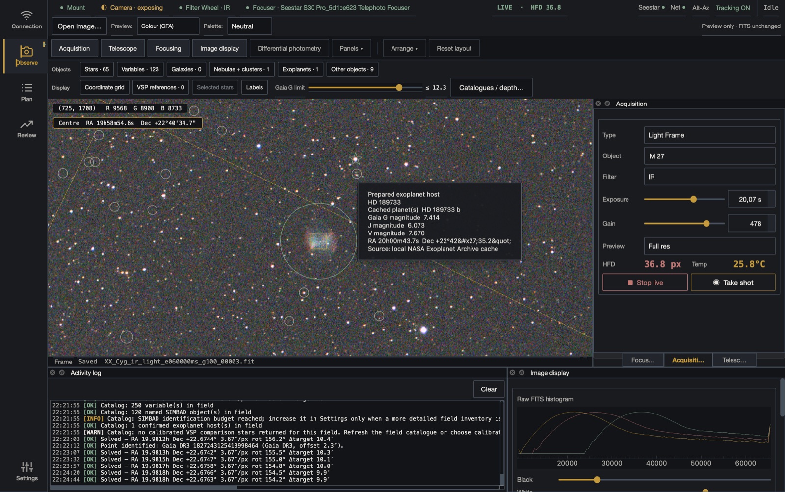 ARGOS field identification: catalogue overlays on a solved field, with the information card of the exoplanet host HD 189733